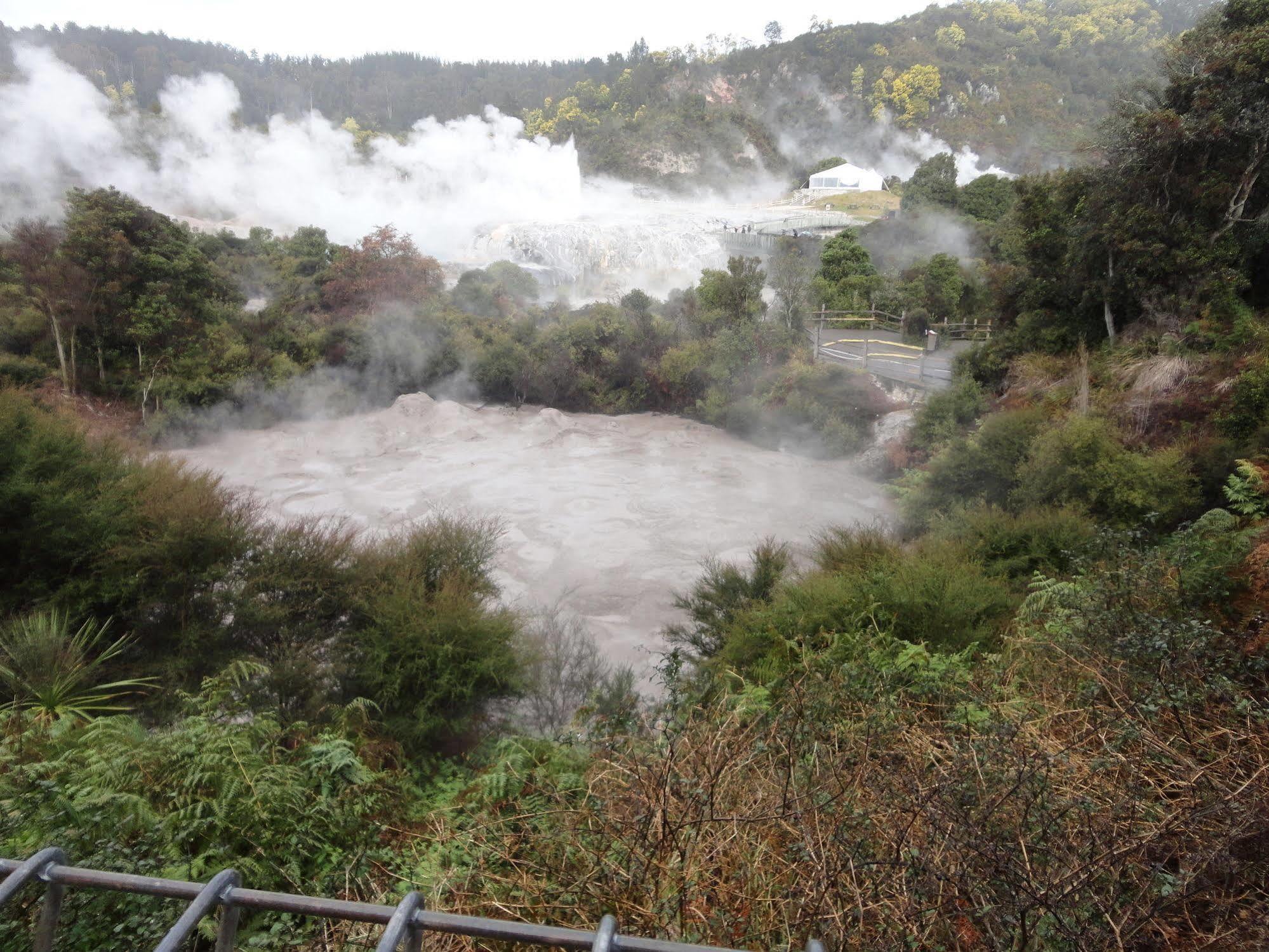 Silver Oaks Hotel - Geyserland Rotorua Buitenkant foto